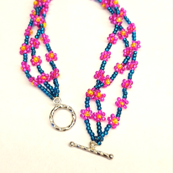 Handmade Triple Strand Seed Beaded Flower Bracelet - Picture 5 of 6